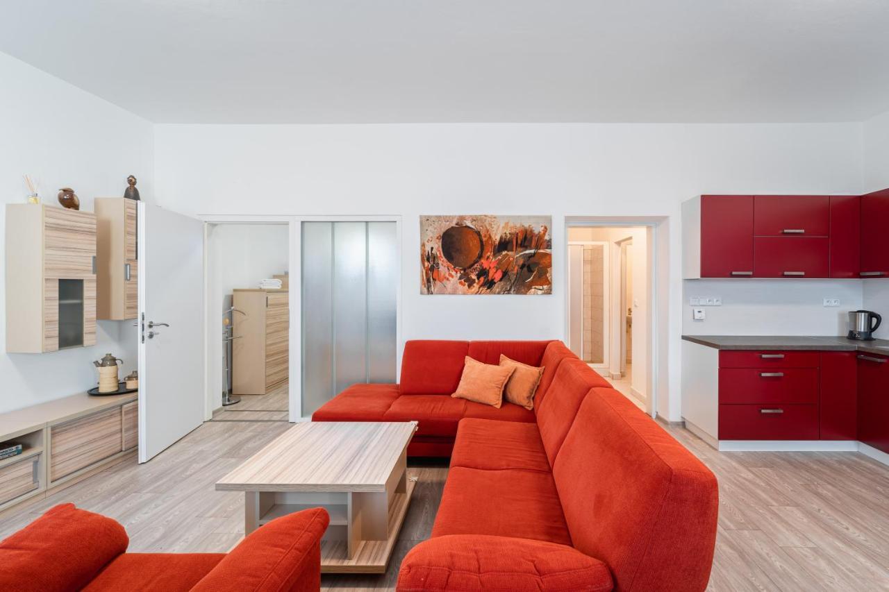 Apartment Yogiam Slavkov u Brna Exterior foto